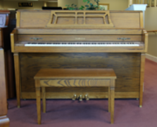 Yamaha oak console piano