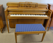 Knabe console piano