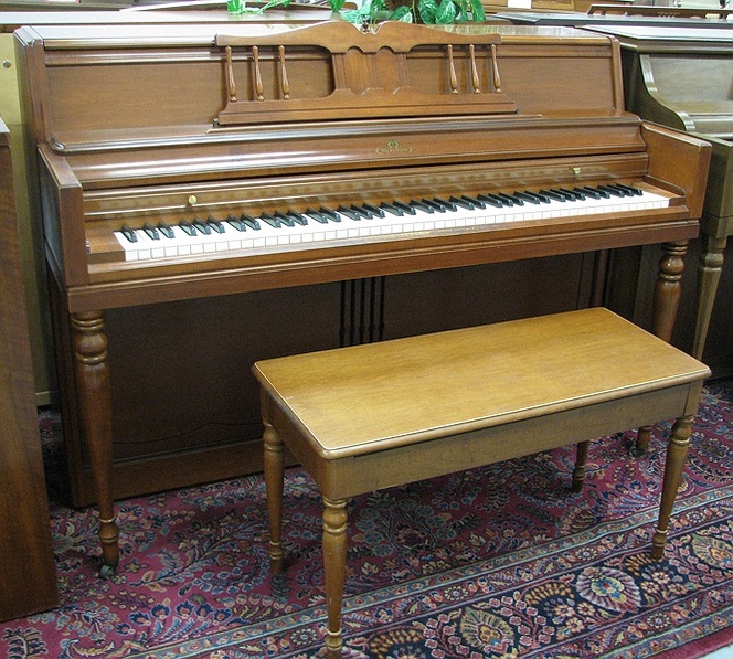 1968 Wurlitzer Cherry Console - Upright - Console Pianos