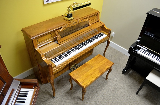 is baldwin model 662 42 piano acrosonic