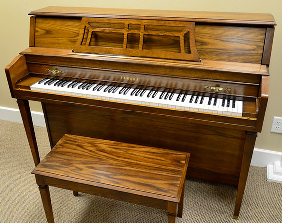 Yamaha M302 Console Piano - Upright - Console Pianos