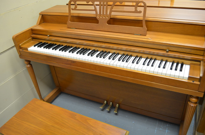 spinet piano for sale