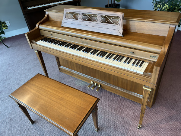 1969 Kimball spinet piano - Upright - Spinet Pianos
